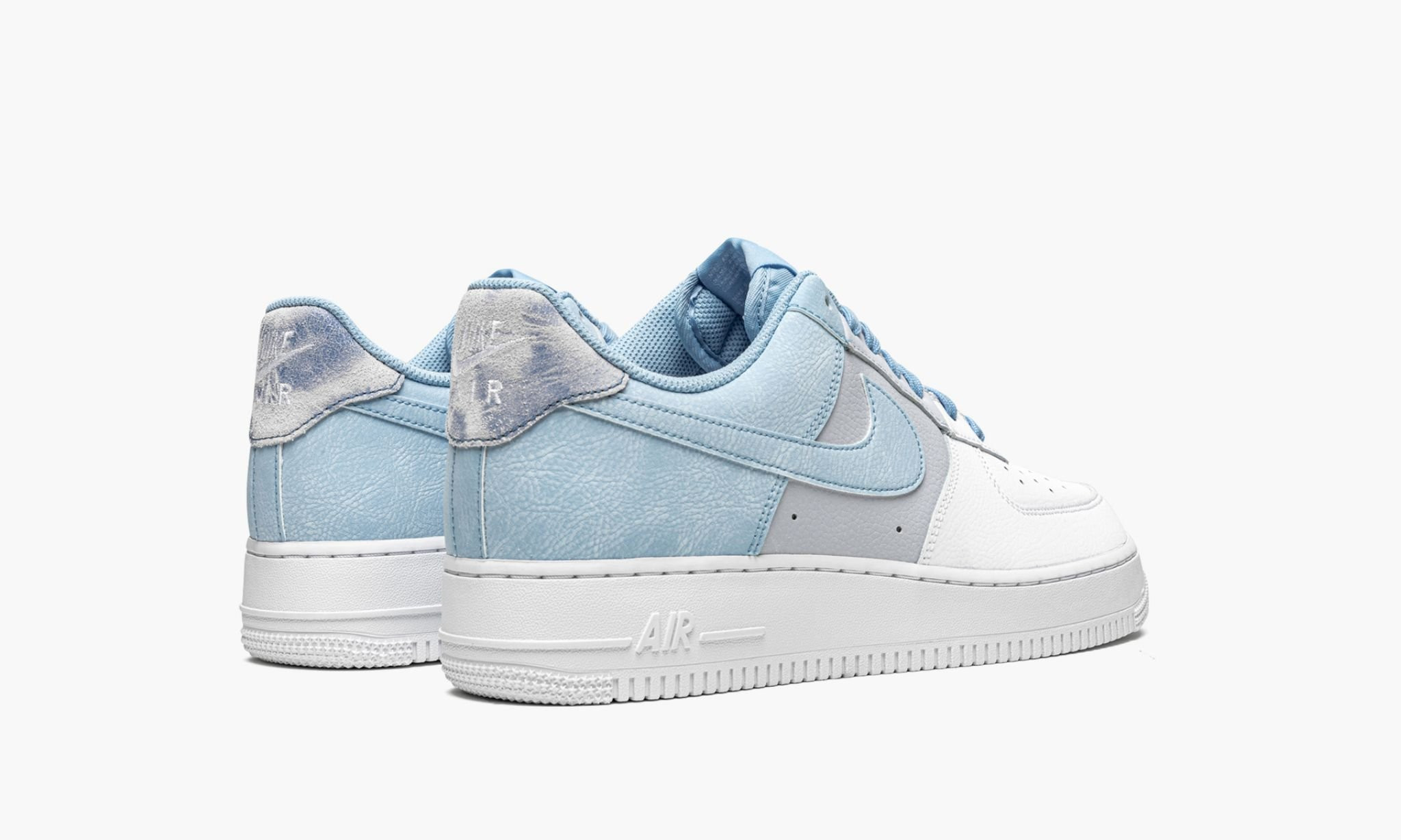 Air Force 1 '07 LV8 'Psychic Blue' 