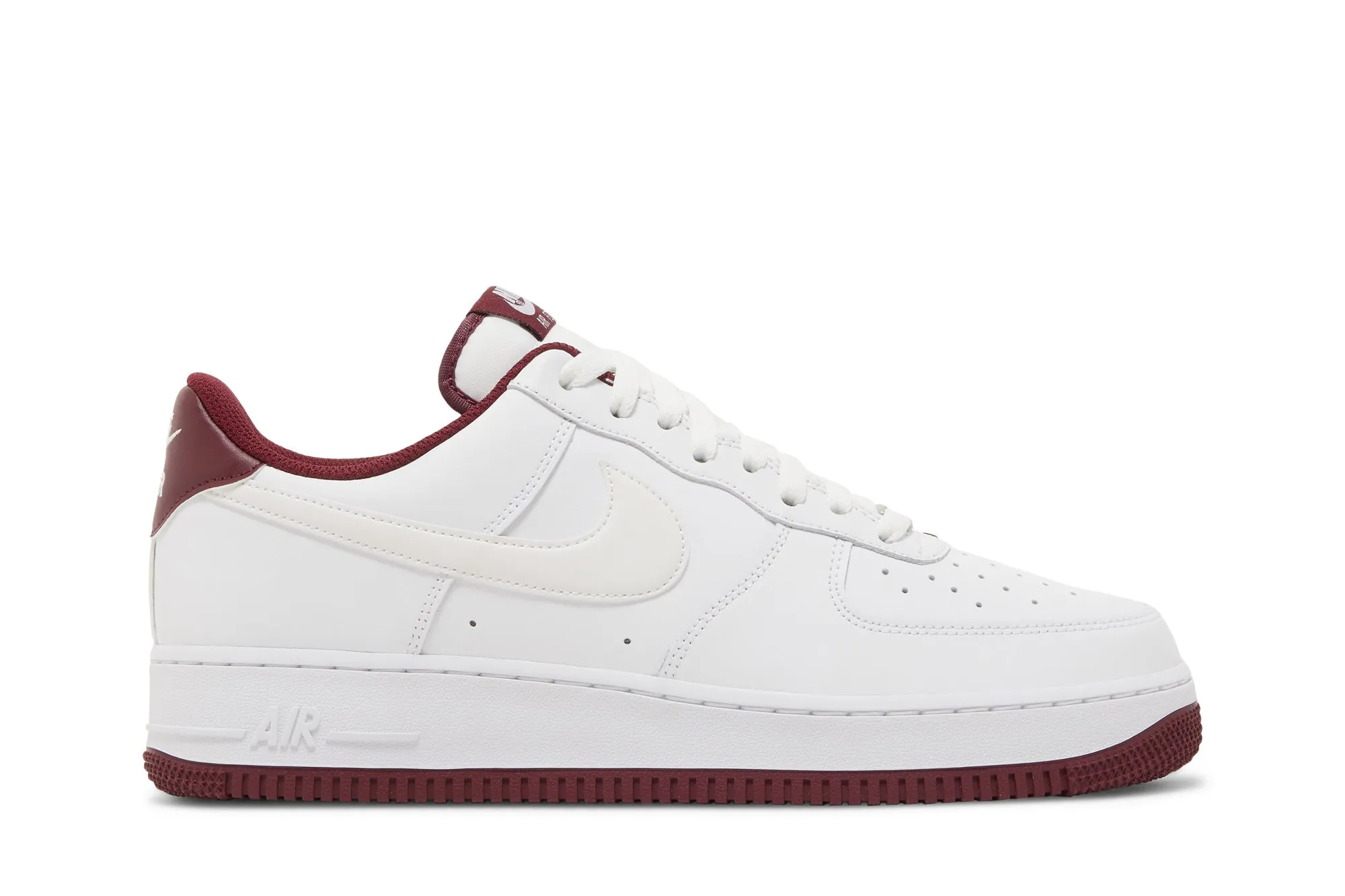 Air Force 1 '07 'White Dark Beetroot' DH7561-106