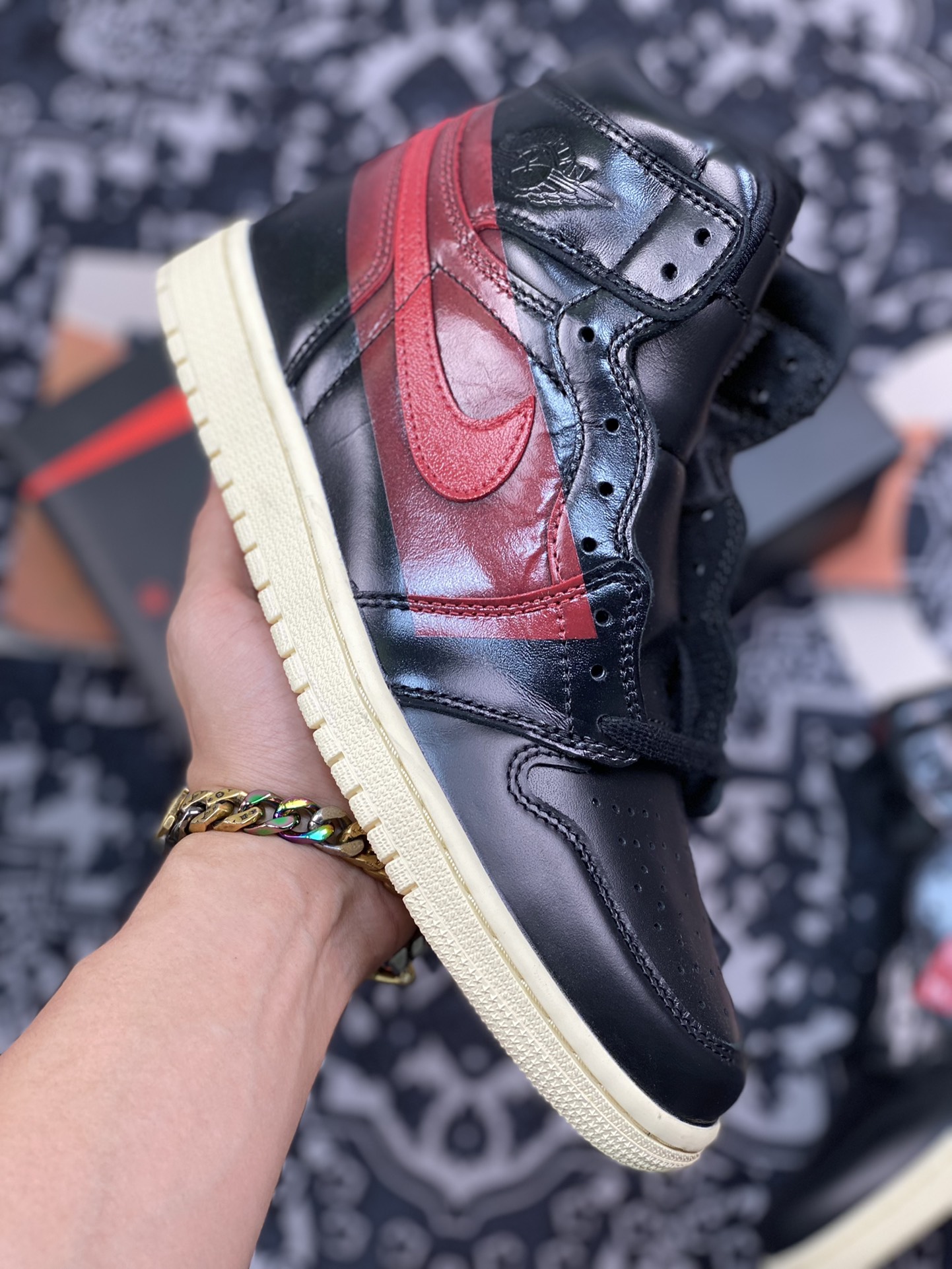 Air Jordan 1 Defiant Couture