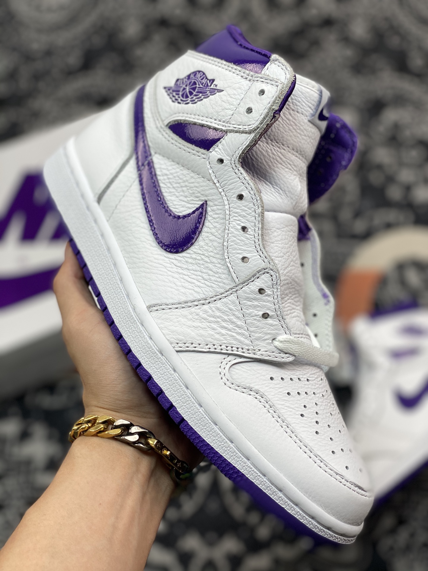 Air Jordan 1 High OG Court Purple