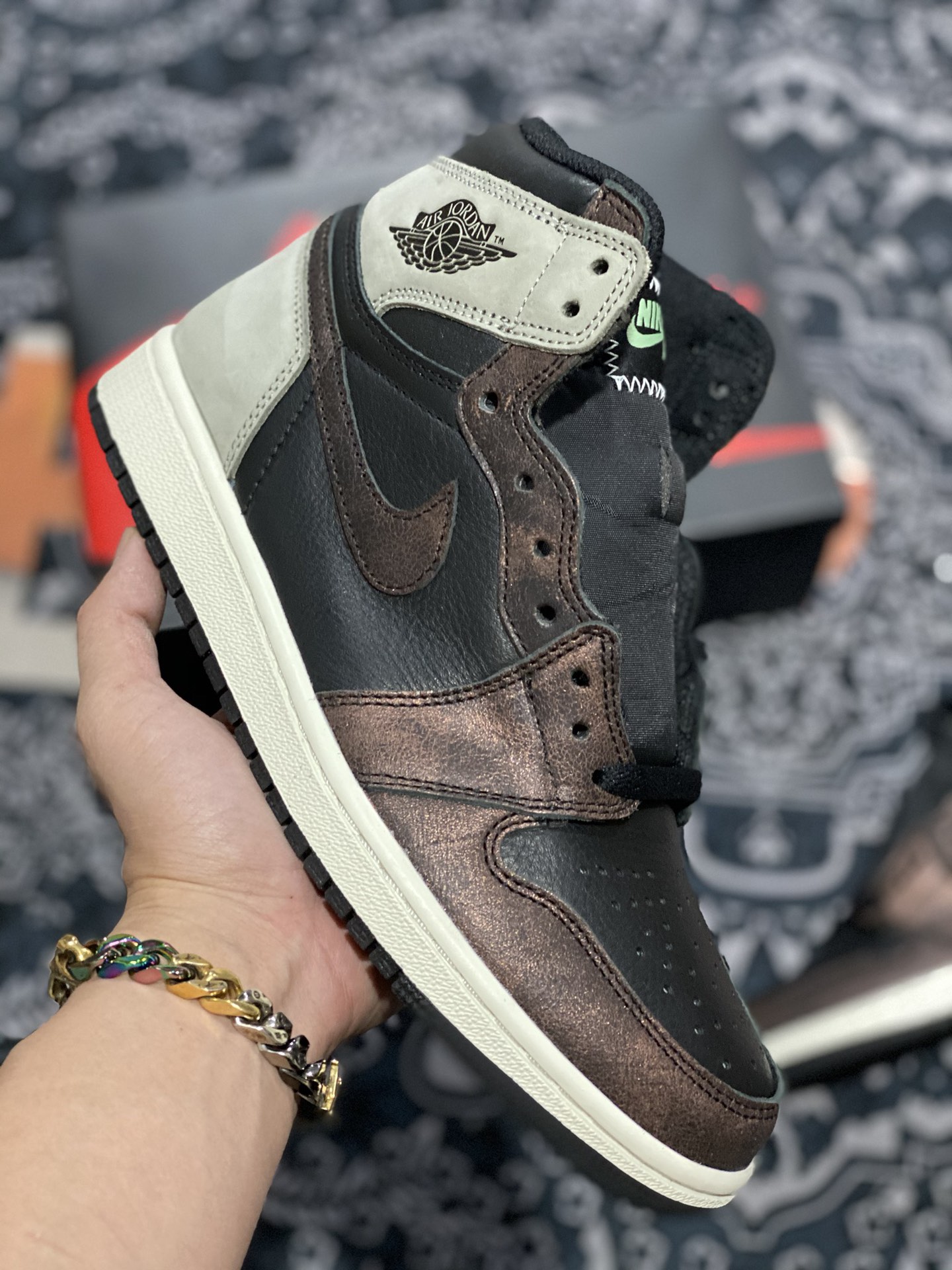 Air Jordan 1 High OG Patina