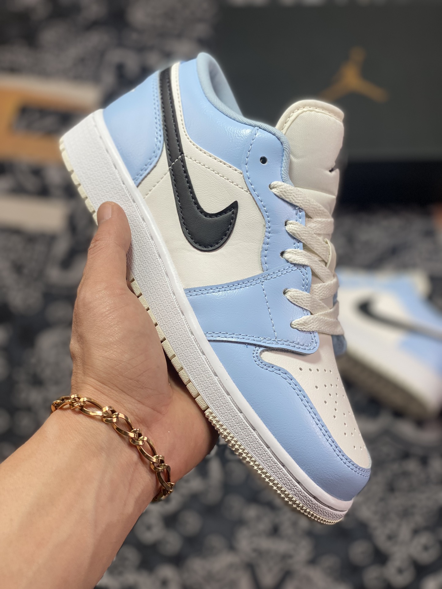 Air Jordan 1 Low (GS) Ice Blue