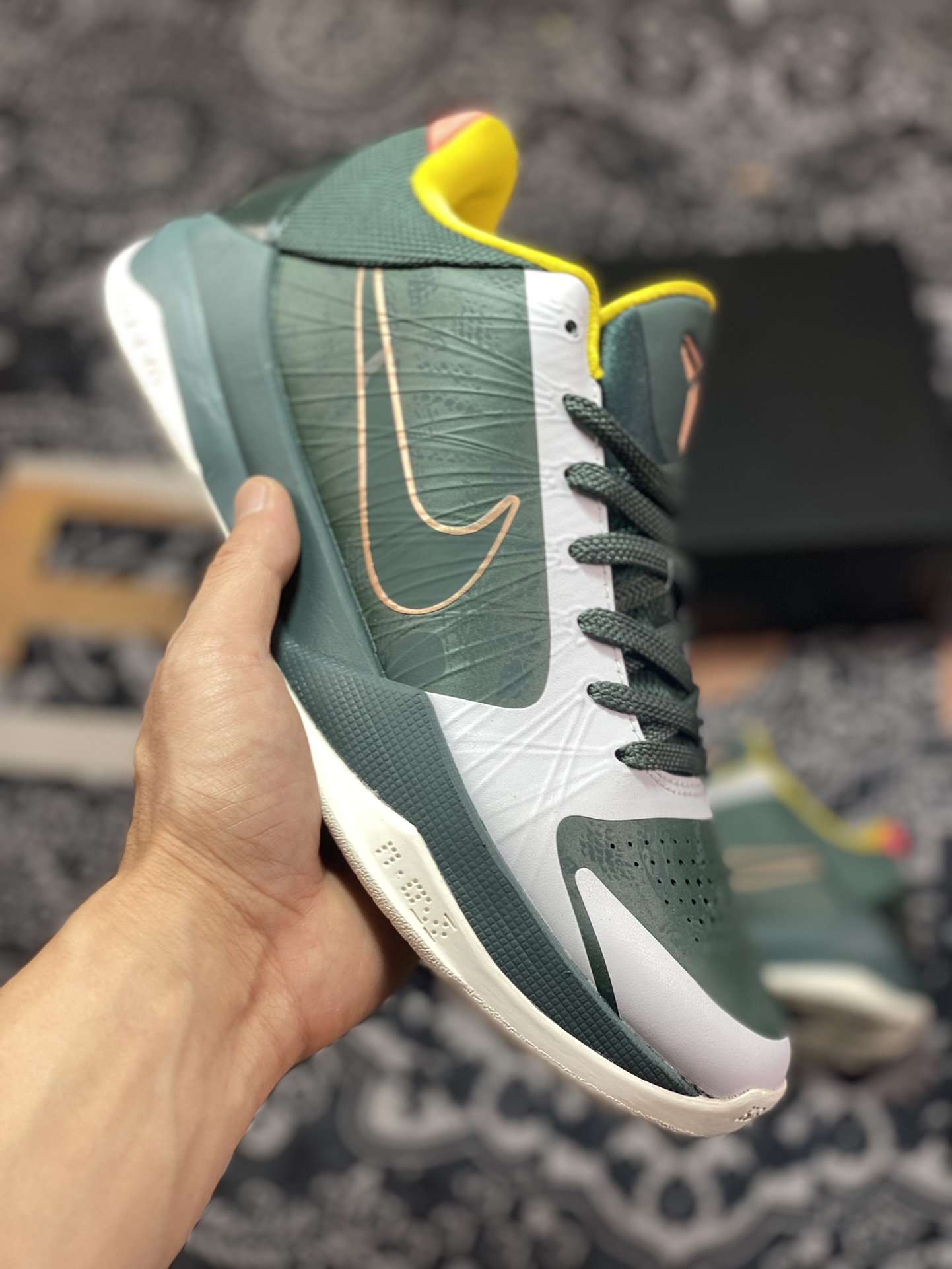 Zoom Kobe 5 Protro EYBL Forest Green